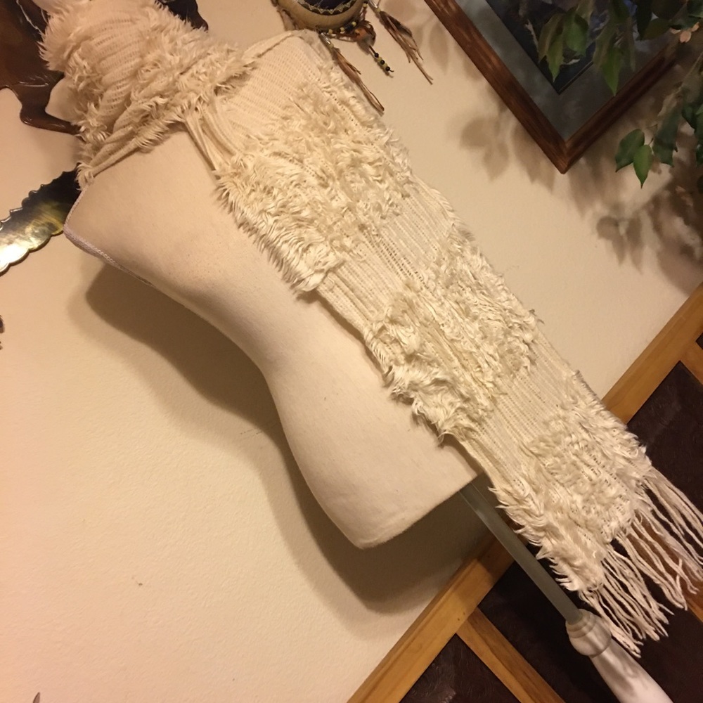 Cream faux fur and knit scarf wrap 10”x80”